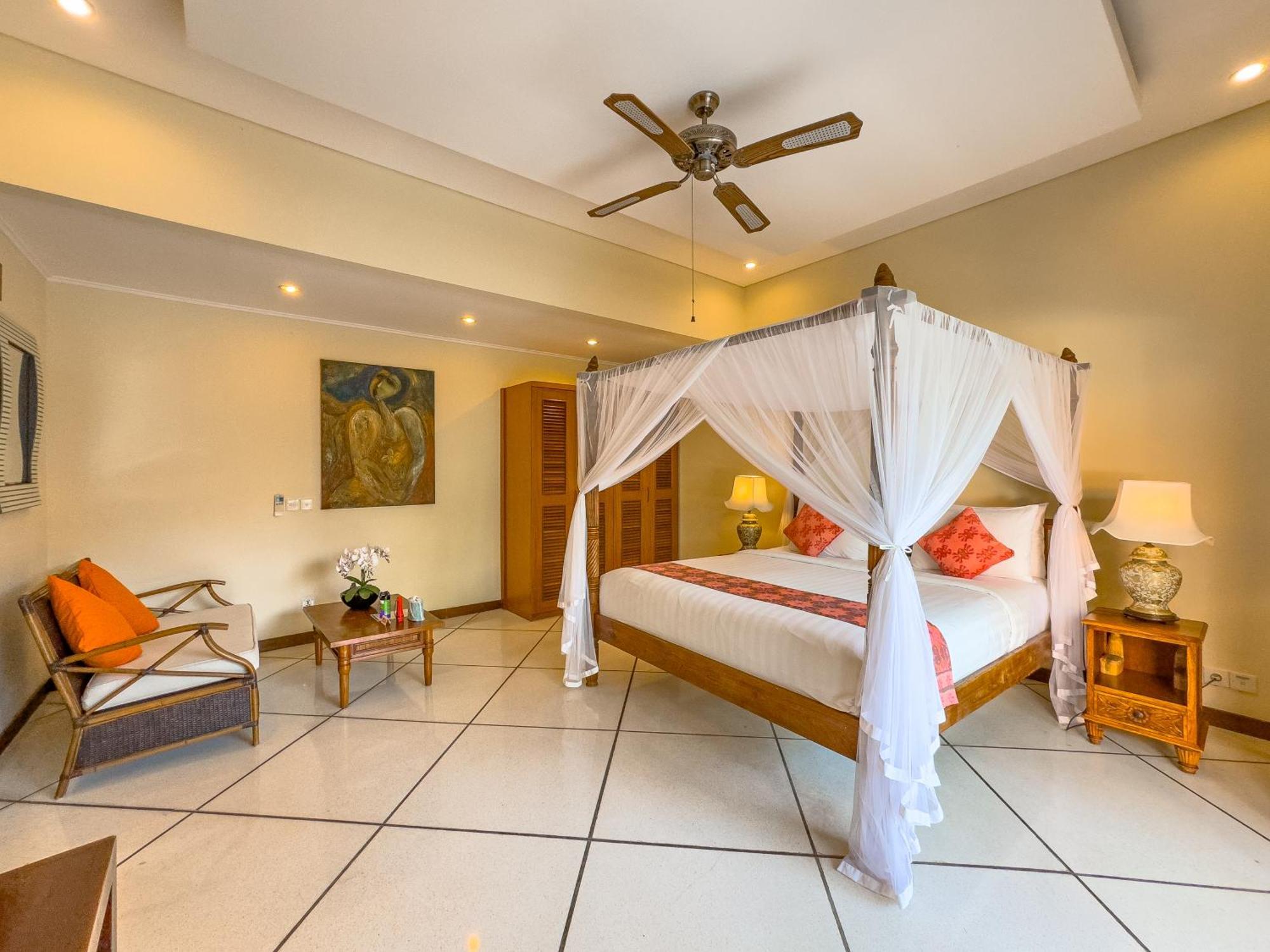 Villa Bugis Drupadi Seminyak Room photo
