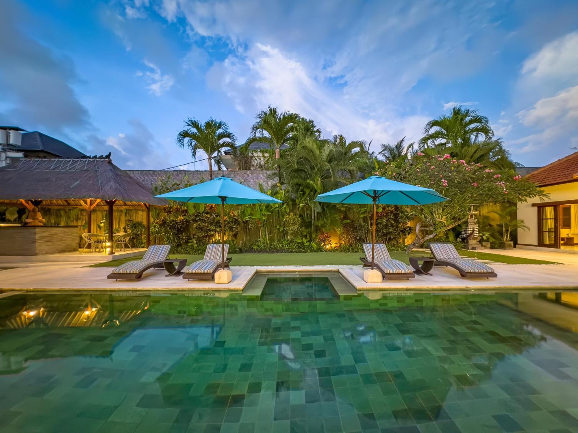 Villa Bugis Drupadi Seminyak Room photo