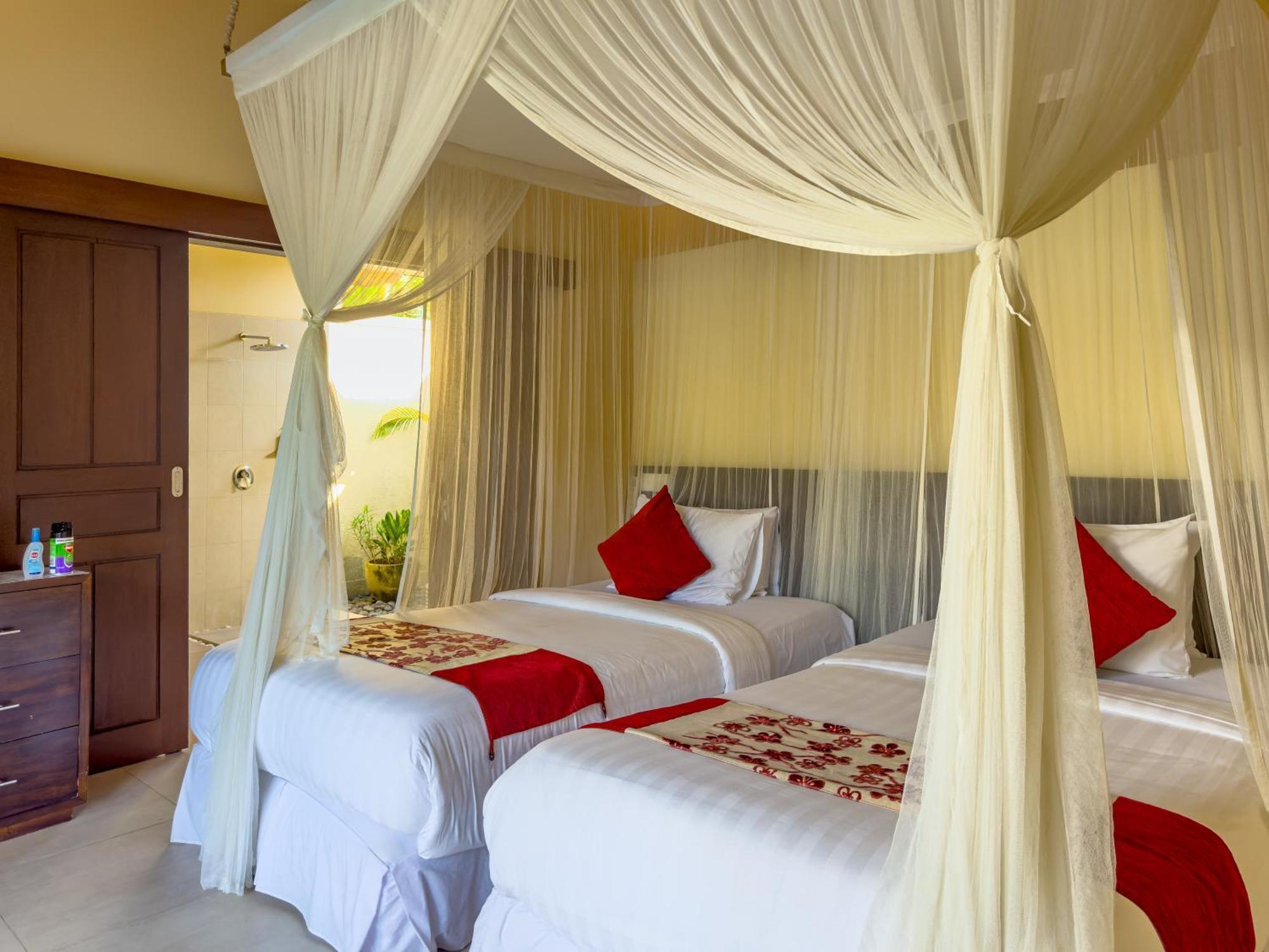 Villa Bugis Drupadi Seminyak Room photo