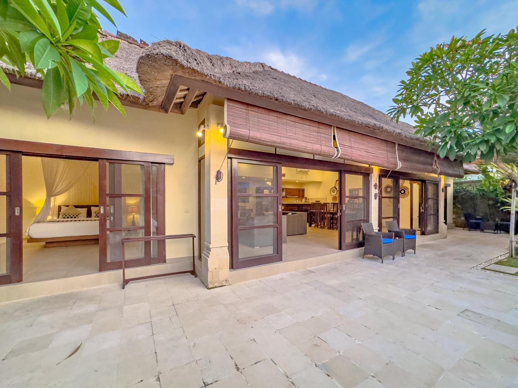 Villa Bugis Drupadi Seminyak Room photo